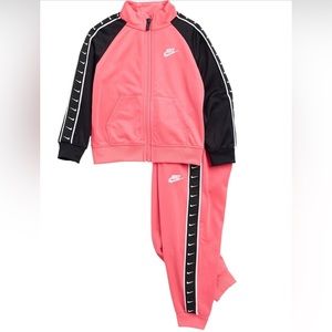 NEW Nike Swoosh Tricot Infant Baby Tracksuit Set Size 12-24 Months